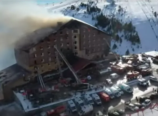 Bolu'da otel yangını